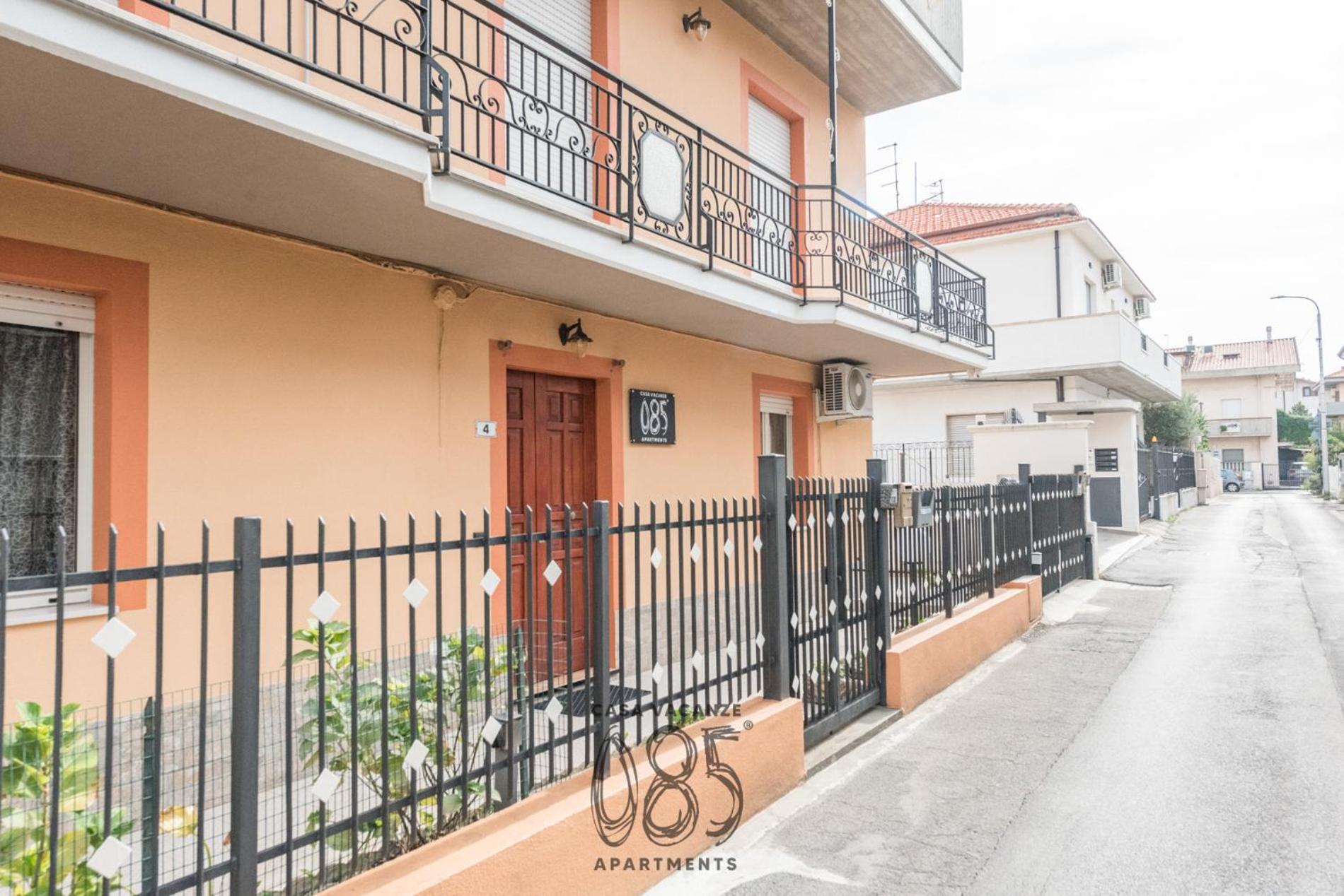 085 Apartments Монтесильвано Экстерьер фото